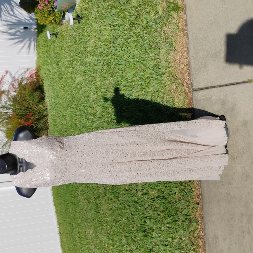 PROM Candlelight Petites Size Small Lace Sequin Maxi Formal